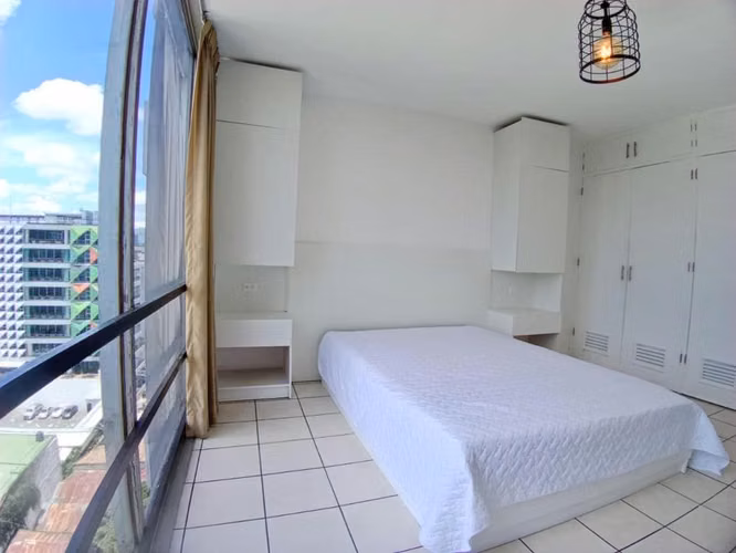 Zona 9 Cortijo Reforma apartamento semi amueblado