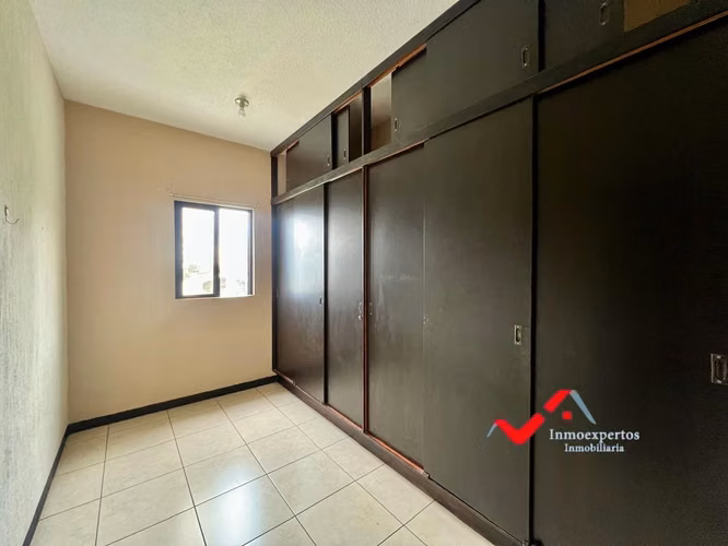 CASA EN VENTA PINARES, SAN CRISTOBAL, ZONA 8 MIXCO - Imagen 4