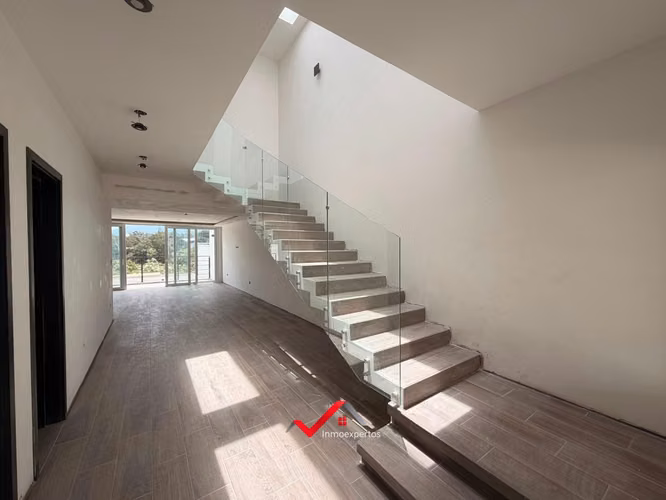 Casa en Venta | San Cristóbal, Zona 8 de Mixco Sector B2