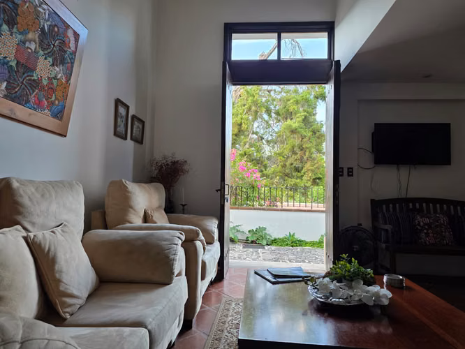 CASA EN VENTA, ANTIGUA GUATEMALA, RESIDENCIAL VILLA OROTAVA - Imagen 8