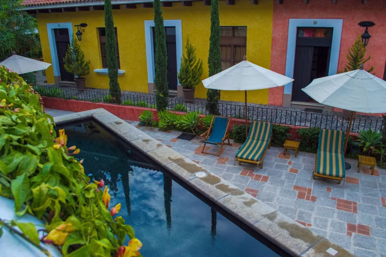 CASA EN VENTA, ANTIGUA GUATEMALA, RESIDENCIAL VILLA OROTAVA - Imagen 2