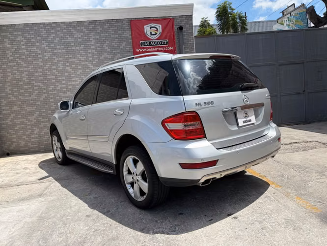 Mercedes-Benz ML 350 4Matic Agencia Modelo 2010