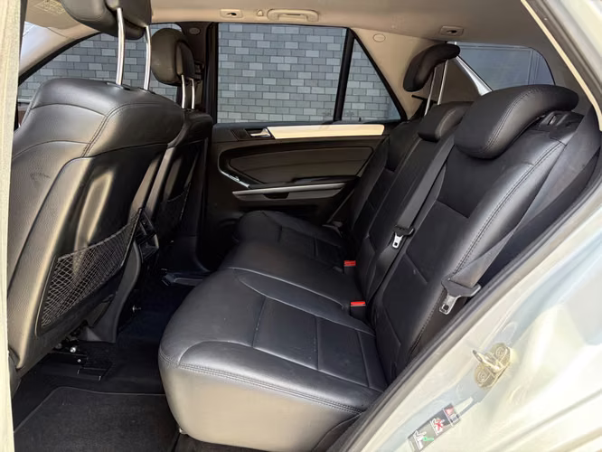 Mercedes-Benz ML 350 4Matic Agencia Modelo 2010