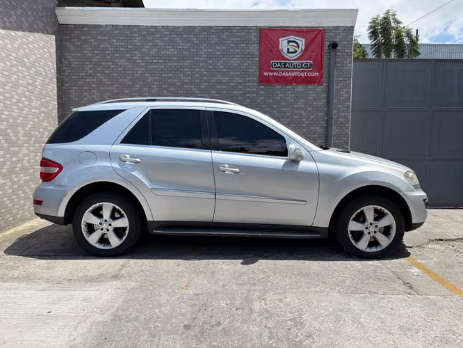 Mercedes-Benz ML 350 4Matic Agencia Modelo 2010