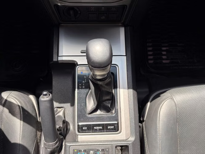Toyota Land Cruiser Prado VX de Agencia Modelo 2019 - Imagen 17
