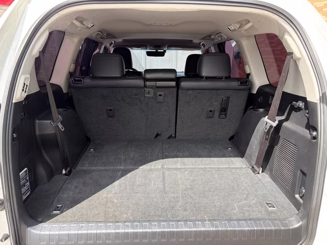 Toyota Land Cruiser Prado VX de Agencia Modelo 2019 - Imagen 13