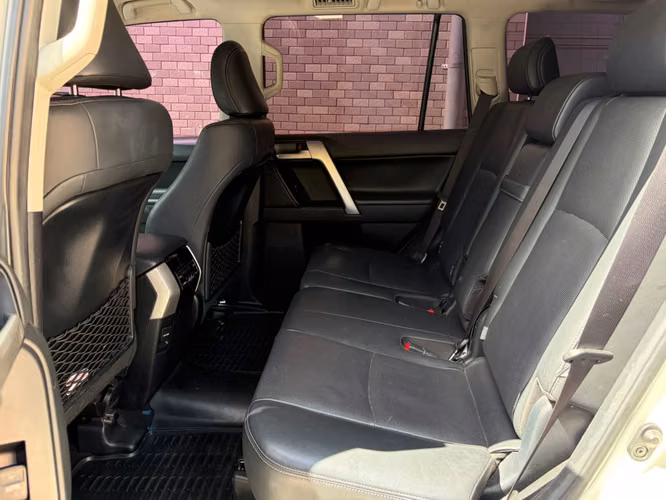 Toyota Land Cruiser Prado VX de Agencia Modelo 2019 - Imagen 11