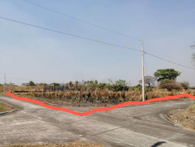 Vendo Remato 2 Terrenos de Esquina Quintas La Ponderosa   Q80,000 CADA UNO