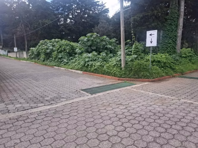 Vendo 4 Terrenos 15x25 Metros Jardines de San Lucas Sacatepéquez - Imagen 3