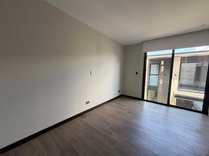 Casa en alquiler CAES - Montebello - Imagen 4
