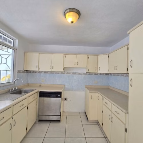 Casa con Amplio Terreno en Venta Bulevar San Cristóbal - Imagen 10