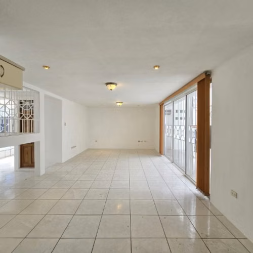 Casa con Amplio Terreno en Venta Bulevar San Cristóbal - Imagen 9