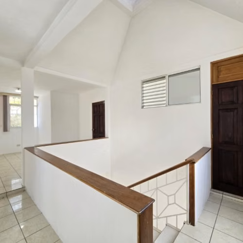 Casa con Amplio Terreno en Venta Bulevar San Cristóbal - Imagen 14