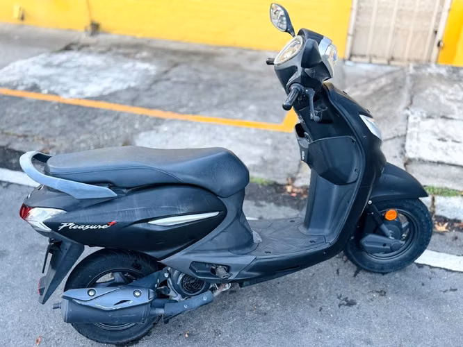 Moto Hero Pleasure 2024