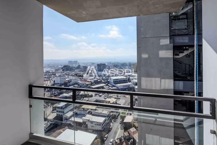 Apartamento amueblado en Zona 4