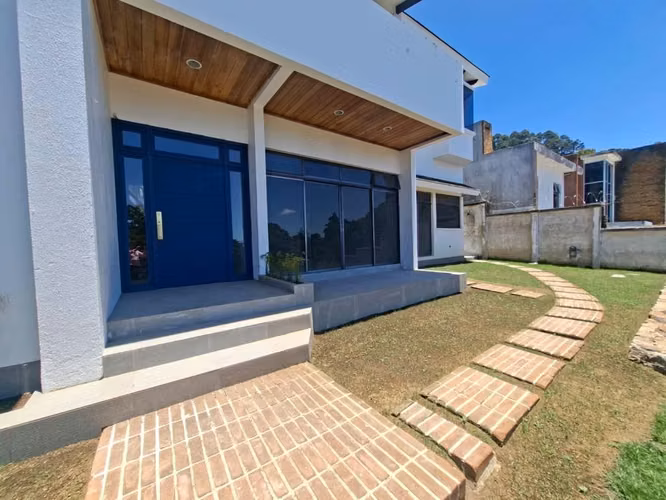 CASA EN RENTA EN MONTEBELLO-  CAES - Imagen 4