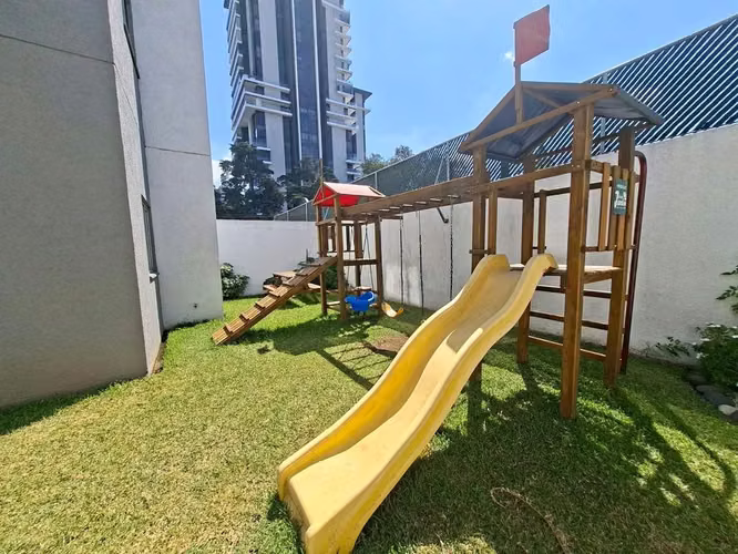 APARTAMENTO EN RENTA | 3 HAB + BALCÓN | ZONA 14 | EDIFICIO CATANIA - Imagen 5