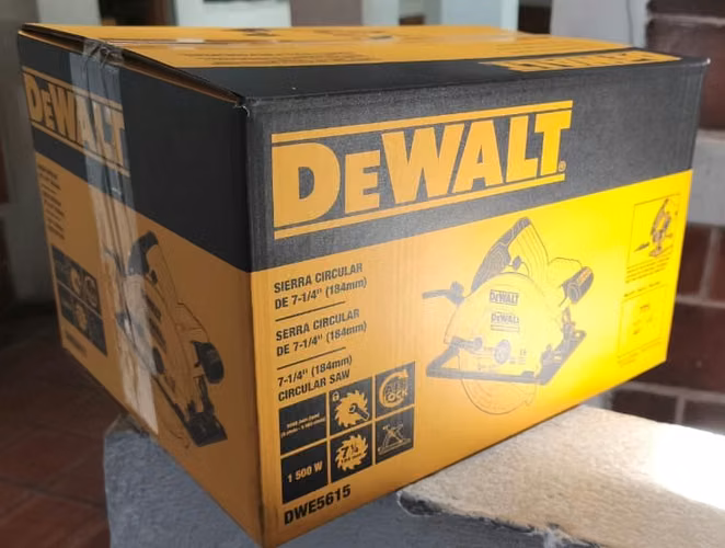 Sierra Circular DeWalt 1500W
