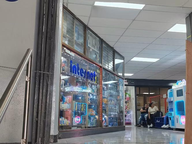 Local en Zona 1