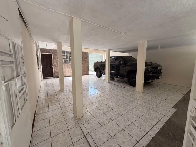 PROPIEDAD COMERCIAL EN ALQUILER | ZONA 11 – MARISCAL
