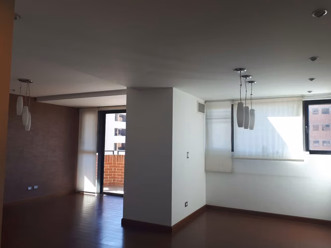 Rento apartamento en Zona 14  EDIFICIO EXCLUSIVO    AMPLIO APTO. - Imagen 7