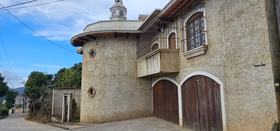 House for Rent near Hobbitenango | Garden, BBQ Area & 3 Parking Spaces | PV