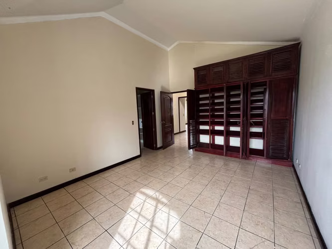 Casa en Renta Santa Anita 2 CAES | Piscina, Sauna y Parqueo para 6 | PV - Imagen 17
