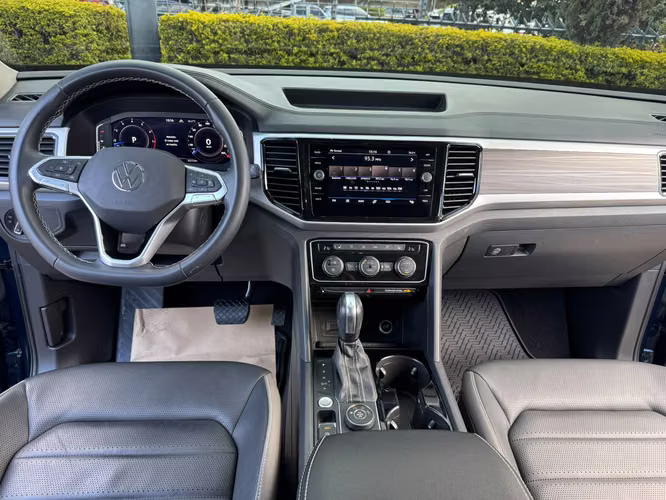 VOLKSWAGEN TERAMONT 2023 AGENCIA
