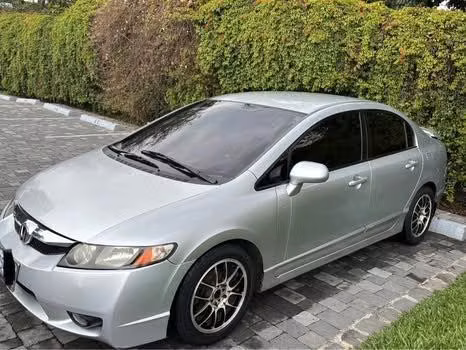 Ganga vendo Honda Civic 2010