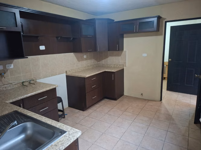 CASA EN ALQUILER EN SAN JOSE PINULA - MONTECRISTO - Imagen 3