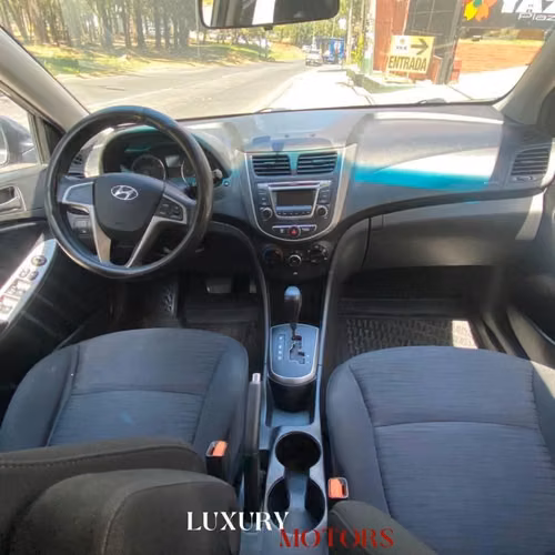 HYUNDAI ACCENT AÑO 2017 - Imagen 4