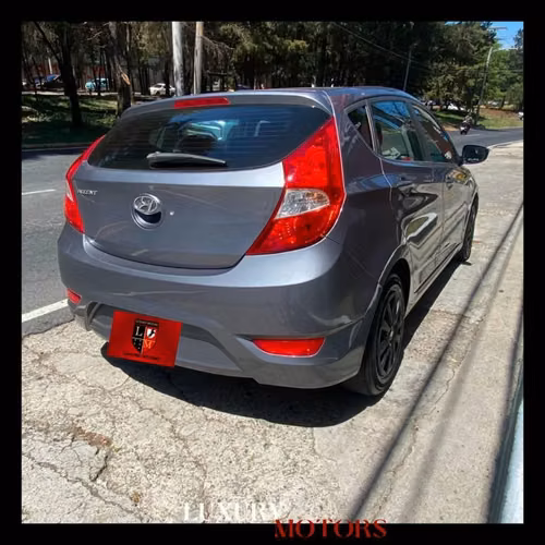 HYUNDAI ACCENT AÑO 2017 - Imagen 3