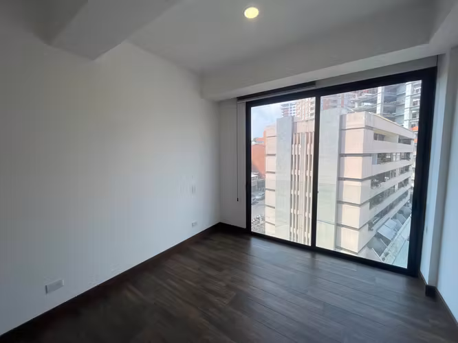 Rento apartamento en Zona 14 EDIFICIO EXCLUSIVO ROOFTOP CON PISCINA - Imagen 16