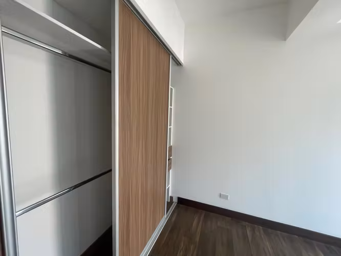 Rento apartamento en Zona 14 EDIFICIO EXCLUSIVO ROOFTOP CON PISCINA - Imagen 11