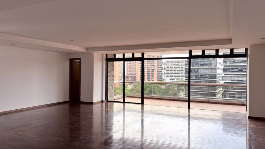 Rento apartamento en Zona 10 EDIFICIO TIFFANY - Imagen 1