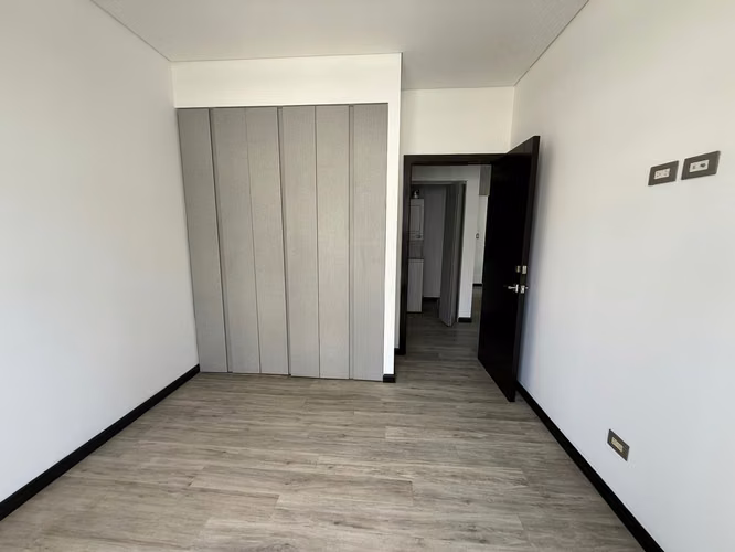 VENDO LINDO APARTAMENTO EN LIRIOS DE CAYALA, CON AMPLIA TERRAZA - Imagen 11