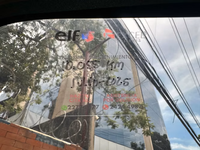 Panel Nissan Urvan 2024 de agencia