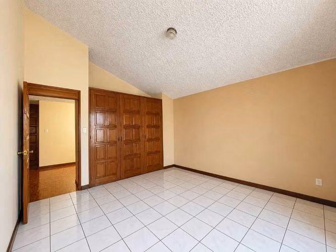 VENTA CASA ZONA 12 MONTE MARIA - Imagen 4