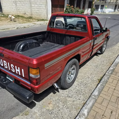 Mitsubishi L200 (Mighty Max) 88