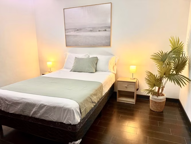 Zona 11 • Casa en Renta • Colonia Mariscal - Imagen 3