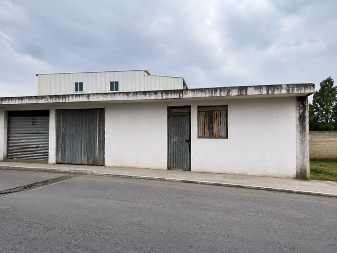 TERRENO EN VENTA VILLA NUEVA CON CONSTRUCCION