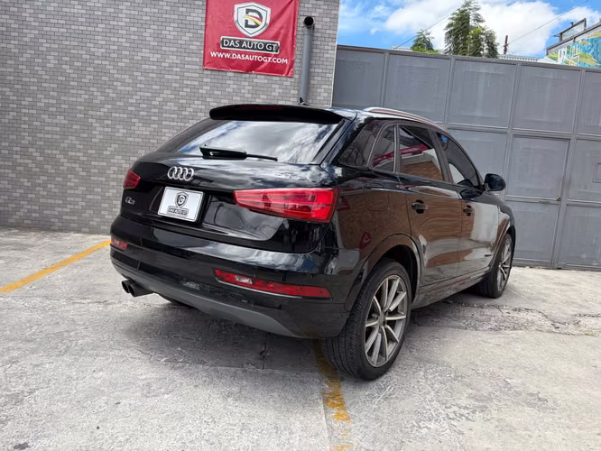 Audi Q3 Premium S-line TFSi Importada Modelo 2018
