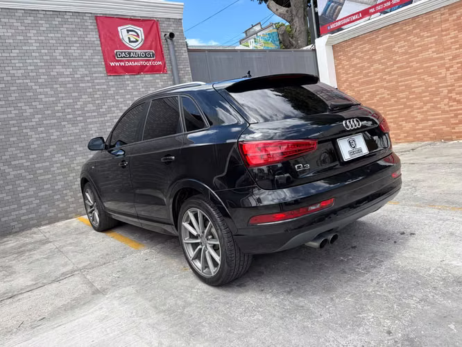 Audi Q3 Premium S-line TFSi Importada Modelo 2018