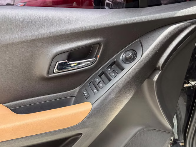 Chevrolet Trax Premier de Agencia Modelo 2017 - Imagen 10