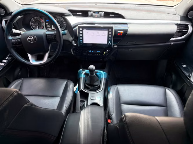 Toyota Hilux SRV de Agencia Modelo 2023
