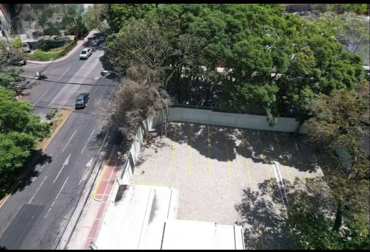 TERRENO EN VENTA EN EXCELENTE UBICACION DE LA ZONA 13 CERCA A LAS AMERICAS