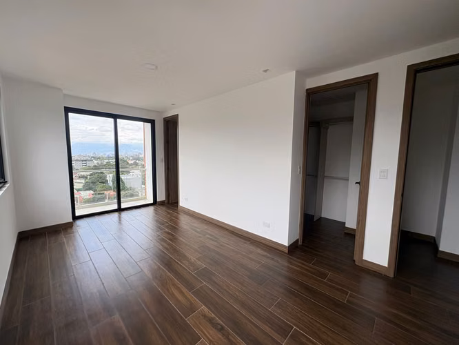 APARTAMENTO EN VILA QUINCE EN RENTA/VENTA VH2 ZONA 15 | 3 PARQUEOS Y BODEGA - Imagen 12
