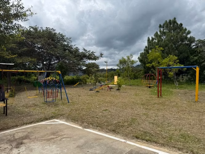Terreno en residencial Bella Vista, Zona 3 de San Miguel Petapa, departamento de Guatemala.