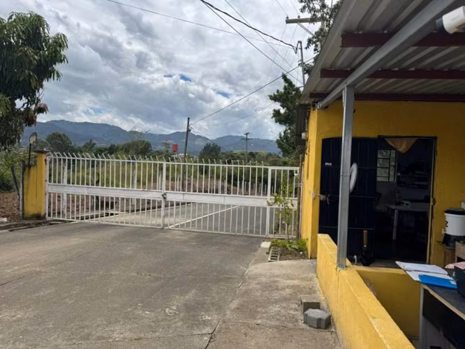 Terreno en residencial Bella Vista, Zona 3 de San Miguel Petapa, departamento de Guatemala.