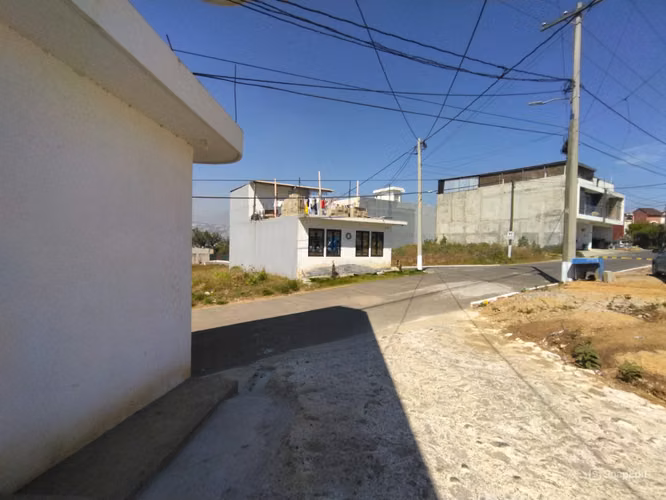 Terreno en residencial Bella Vista, Zona 3 de San Miguel Petapa, departamento de Guatemala.
